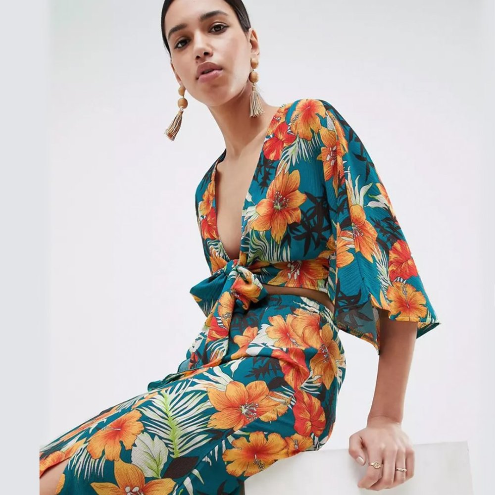 🌴 Tropical Tie-Front Top | Size 4